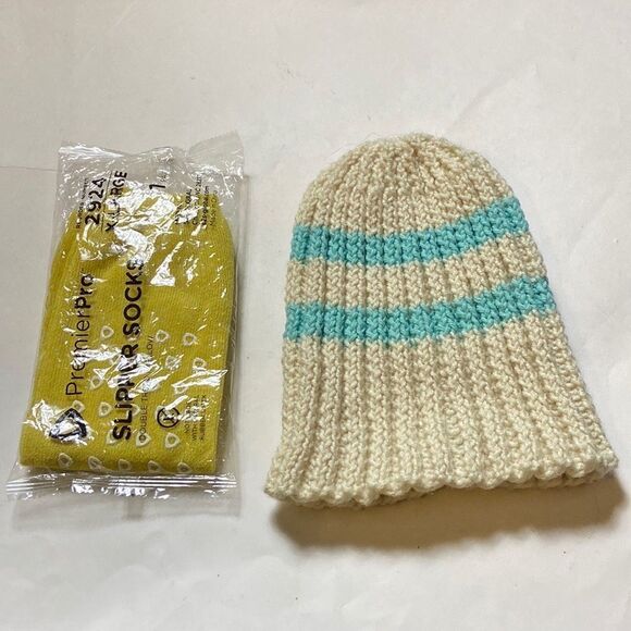 Handmade Crochet Hat One Size And Premier Pro Slipper Socks Size XL - Picture 1 of 8